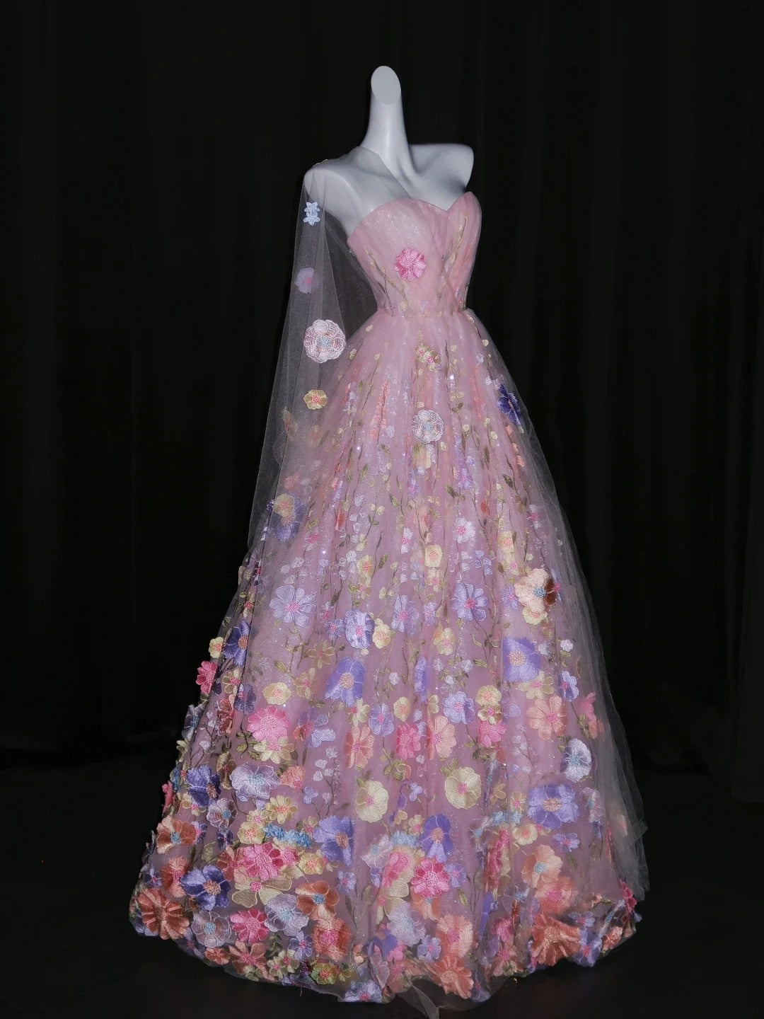 Robe de bal rose sans bretelles, sans manches, en tulle fleuri, longue, idéale pour une quinceañera, un anniversaire de 15 ou 16 ans (N1085)