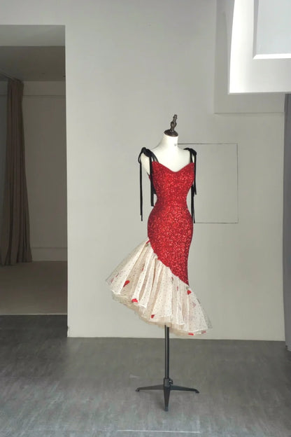 Robe de bal courte sirène à fines bretelles et sequins rouges, idéale pour les jeunes filles de 16 ans (N1177)