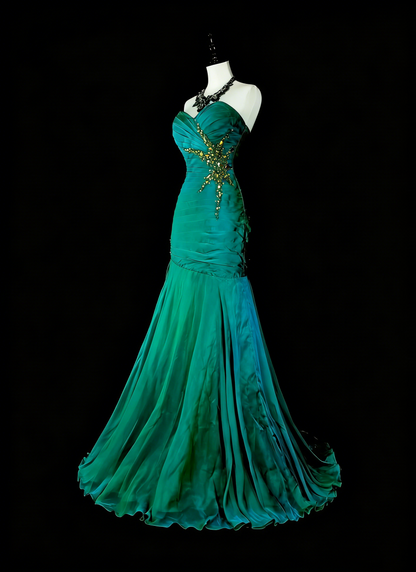Robe longue vintage sirène en satin vert satiné ornée de perles, idéale pour une soirée de 18 ans ou un bal de promo (N1751)