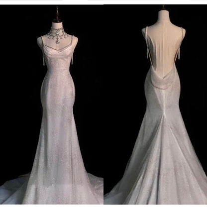 Meerjungfrauen-Brautkleid in Elfenbeinweiß mit Pailletten, Spaghettiträgern, langem Rückenausschnitt und Falten AB976
