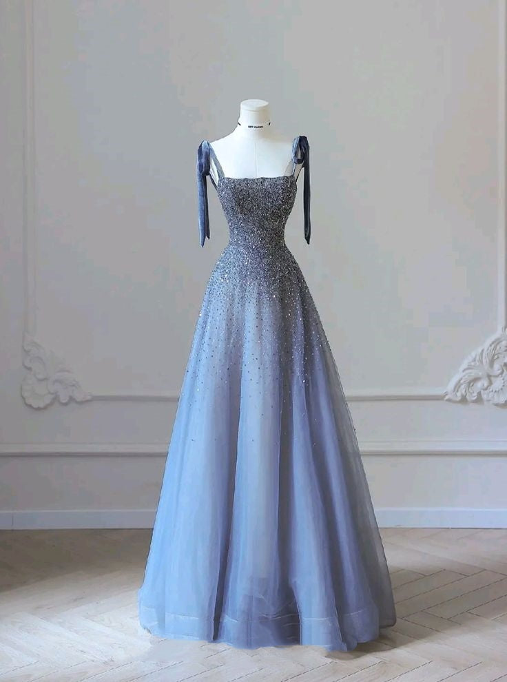 Robe de bal longue bleue à bretelles et perles, coupe trapèze, ornée de bretelles et de sequins, idéale pour un anniversaire ou une soirée (N234)