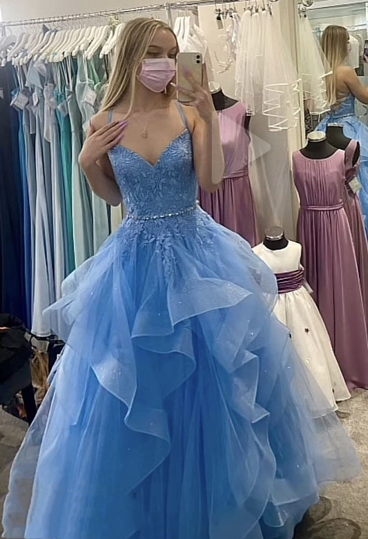 Niedliches Ballkleid mit Neckholder, blauer Tüll mit Applikationen, langes Ballkleid, Abschlussballkleid, Abendgarderobe N420