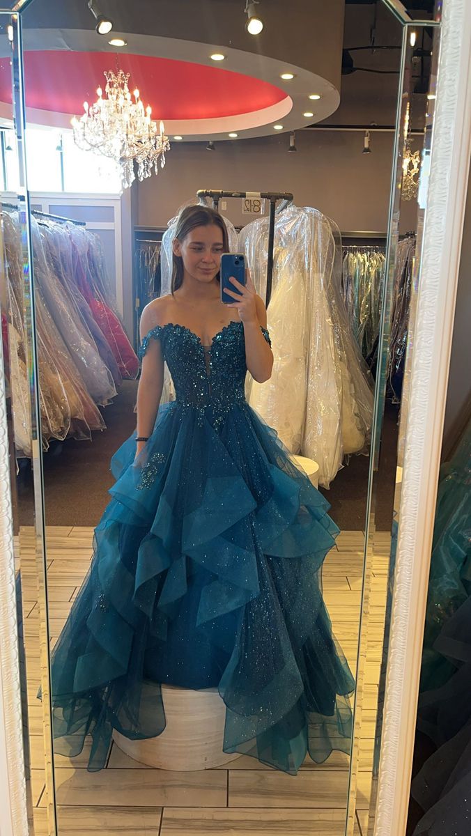 Robe de bal romantique à épaules dénudées en tulle ornée d'appliqués, robe longue de bal de fin d'année, tenue de soirée N426