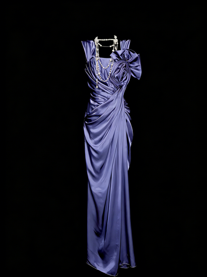 Robe fourreau élégante et discrète, col carré, en satin raisin, idéale pour les soirées étudiantes et les remises de diplômes (réf. N1151)