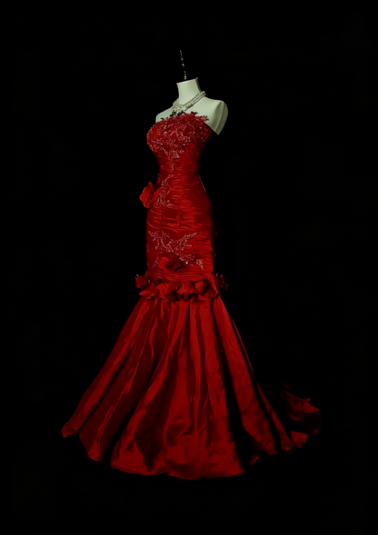 Robe de bal longue sirène vintage sans bretelles en tulle rouge avec appliques, style années 80, référence N1440
