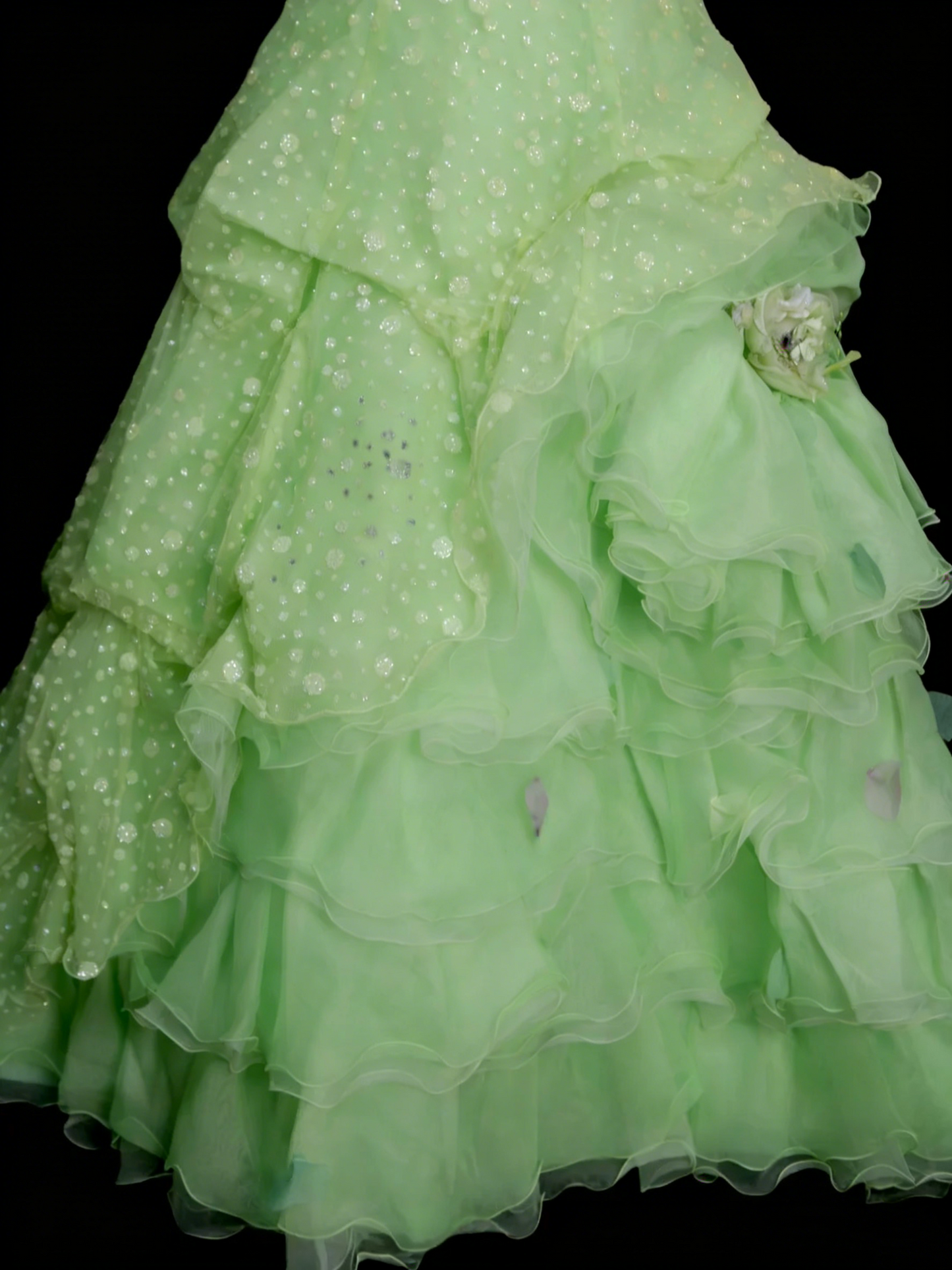 Robe de bal modeste en organza vert, décolleté cœur, style années 80, robe longue inspirée des robes de soirée vintage pour les 16 ans (N1311)