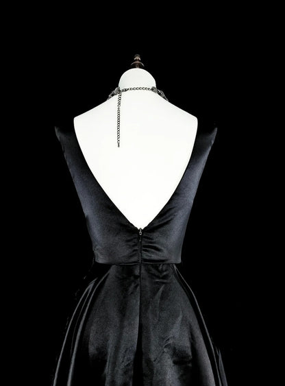 Robes de bal vintage esthétiques en tulle noir coupe trapèze col rond avec applications longue robe de soirée N2158