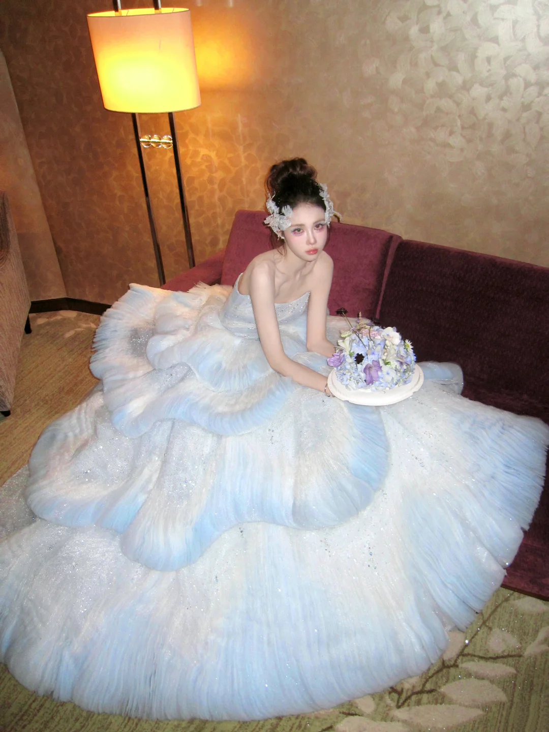Robe de mariée princesse, robe de bal bustier en tulle bleu clair plissé, style robe de mariée longue et cintrée AB2404