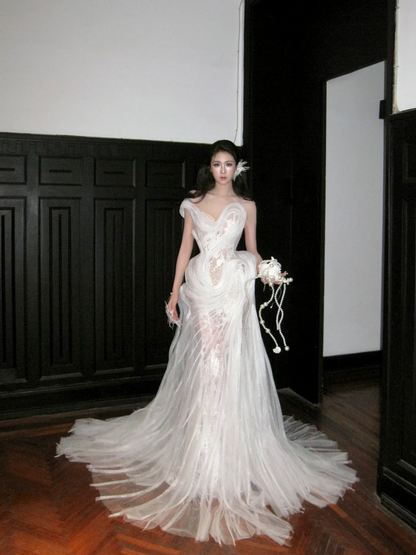 Robe de mariée princesse sirène asymétrique en dentelle et tulle blanc, robe de mariée longue et cintrée AB2408