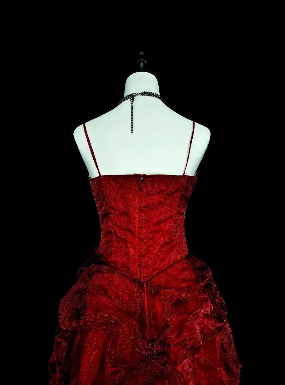 Robe de bal élégante à bretelles spaghetti en tulle bordeaux, inspiration robe de soirée longue N1843