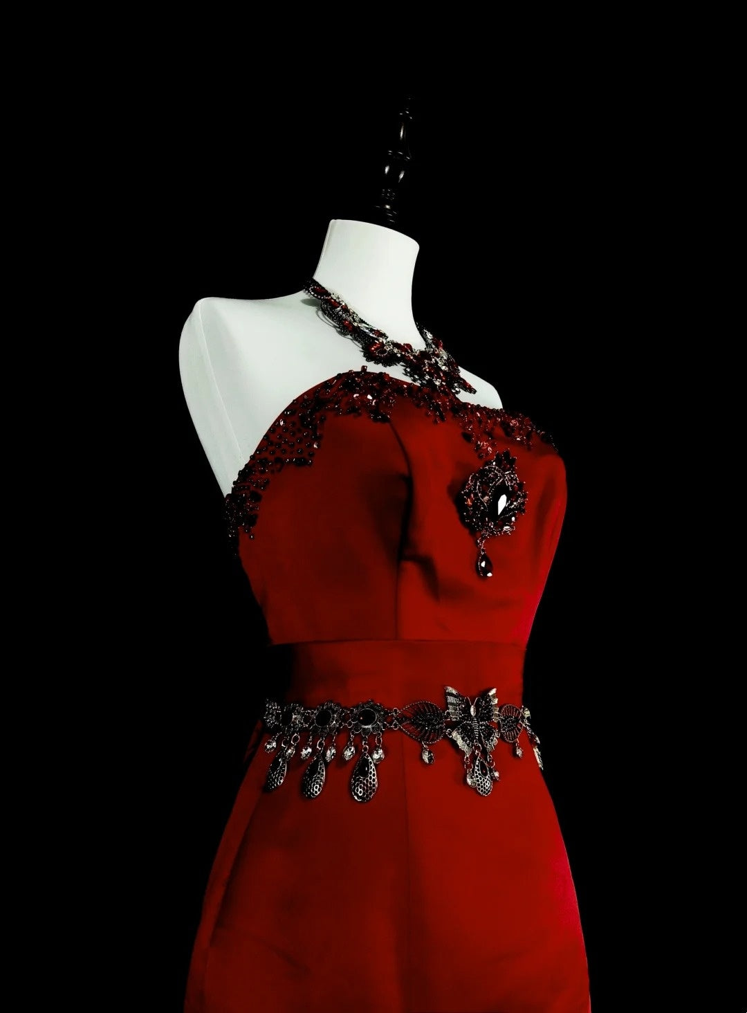 Vintage Abschlussballkleider Meerjungfrau Rot Trägerlos mit Perlenstickerei 1970er Lang Abendkleid N2699