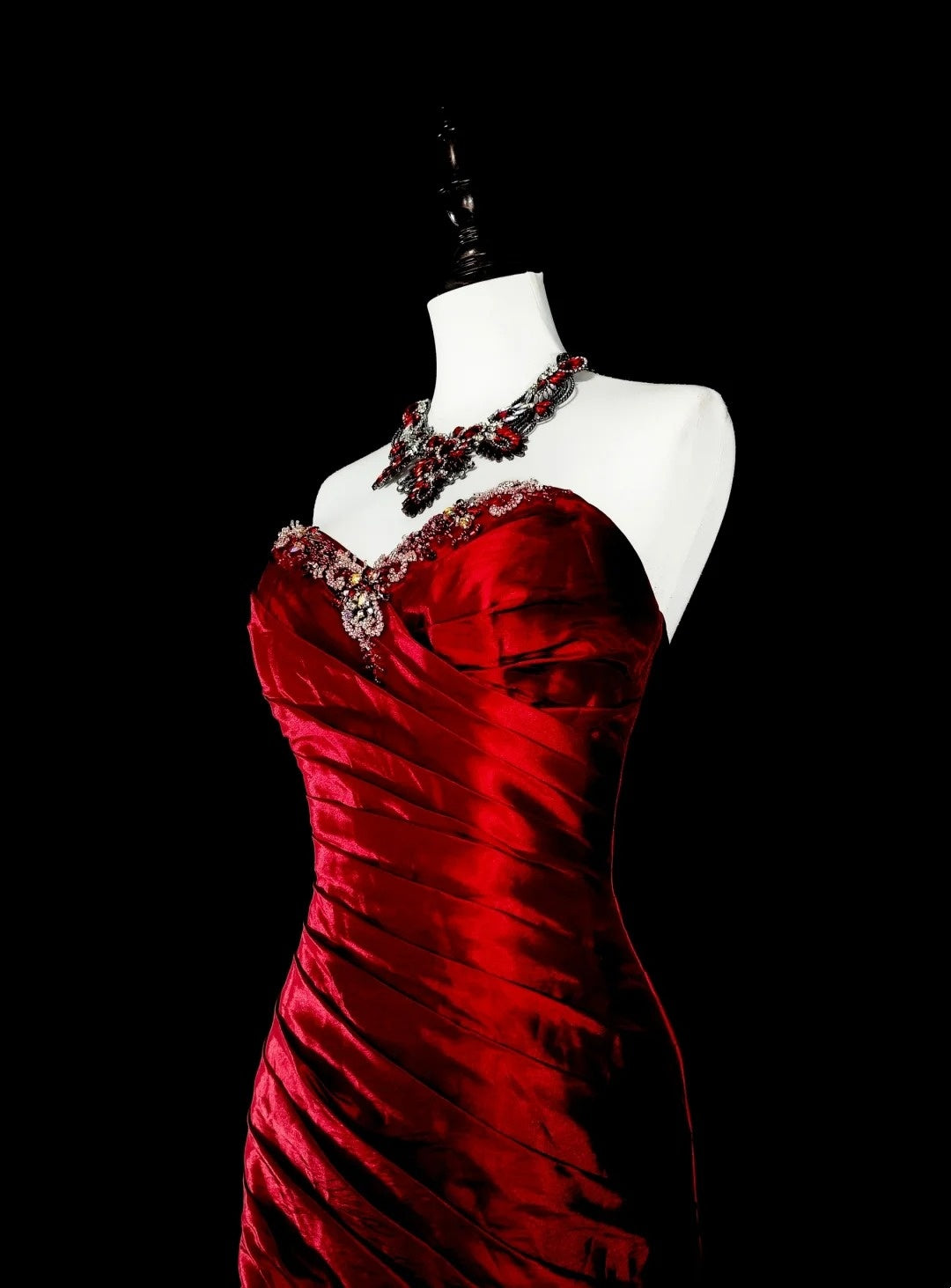 Vintage Prom Dresses Mermaid Sweetheart Burgudy Satin With Beads Folds Long Formal Dress N2385