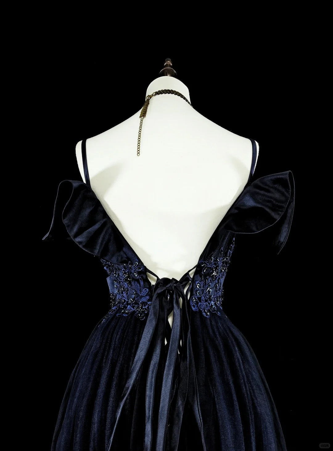 Vintage Abschlussballkleider A-Linie Spaghettiträger Off-Shoulder Marineblau Tüll mit Applikationen 80er Jahre Langes Festkleid N2722