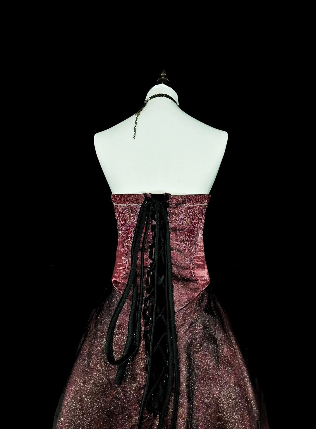 Vintage-Abendkleider im Stil der 1950er Jahre: Elegantes, trägerloses, langes, braunes Ballkleid – Inspiration für formelle Anlässe (N1994)