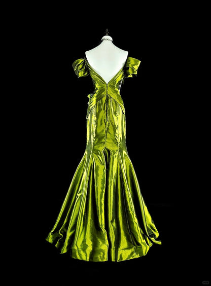 Verträumte Ballkleider Vintage 90er Retro schulterfrei Olivgrün Satin Lange Formelle Outfits N2366