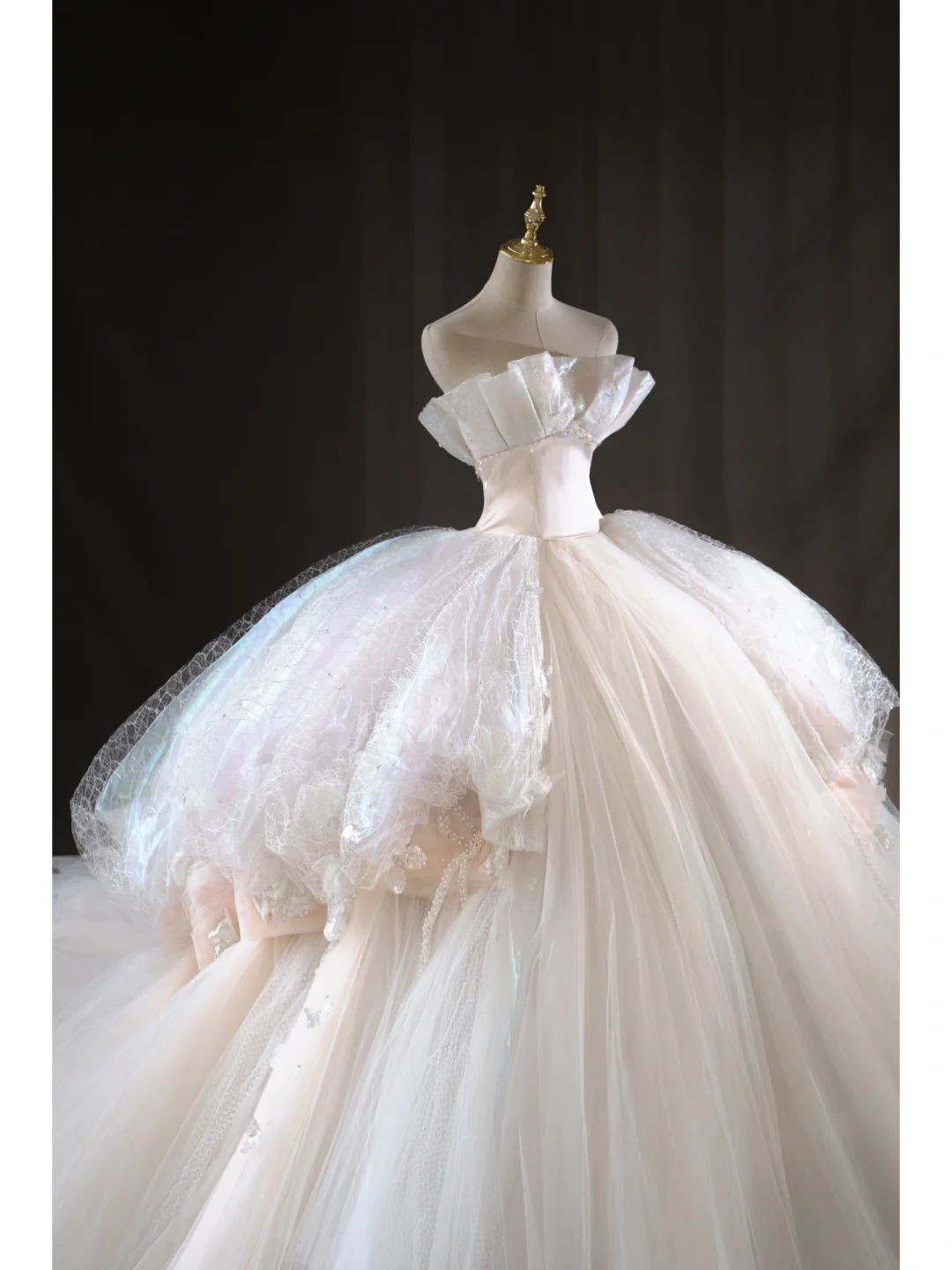 Princess Women's Wedding Dress With Lace for Bride Strapless Brides Dress Ball Gowns AB901