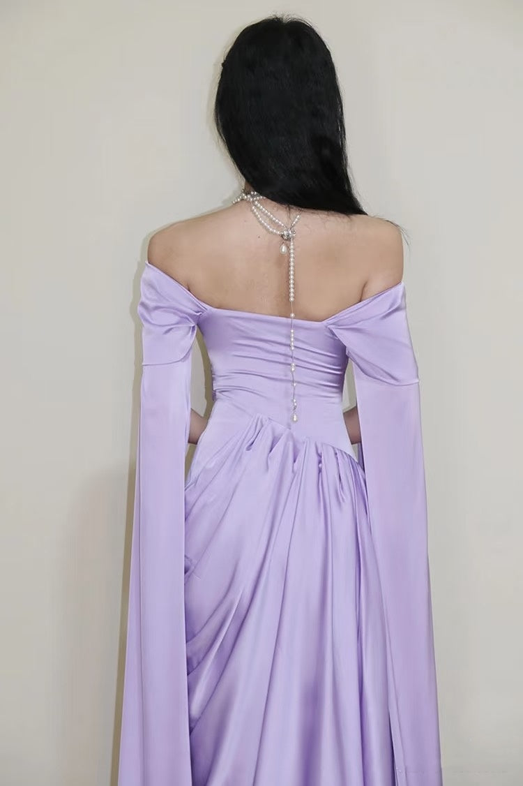 Elegantes, schlichtes Etuikleid mit schulterfreiem Schnitt in Flieder – Inspiration für jeden Stil. Beeindruckendes langes Abendkleid mit Cape-Ärmeln, SA094.