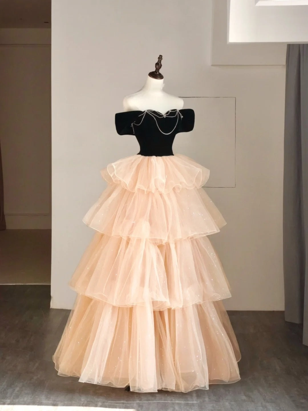 Robe de bal princesse à épaules dénudées en tulle champagne, tenue de soirée pour le bal de fin d'année scolaire, robe de remise de diplômes pour adolescentes N1348