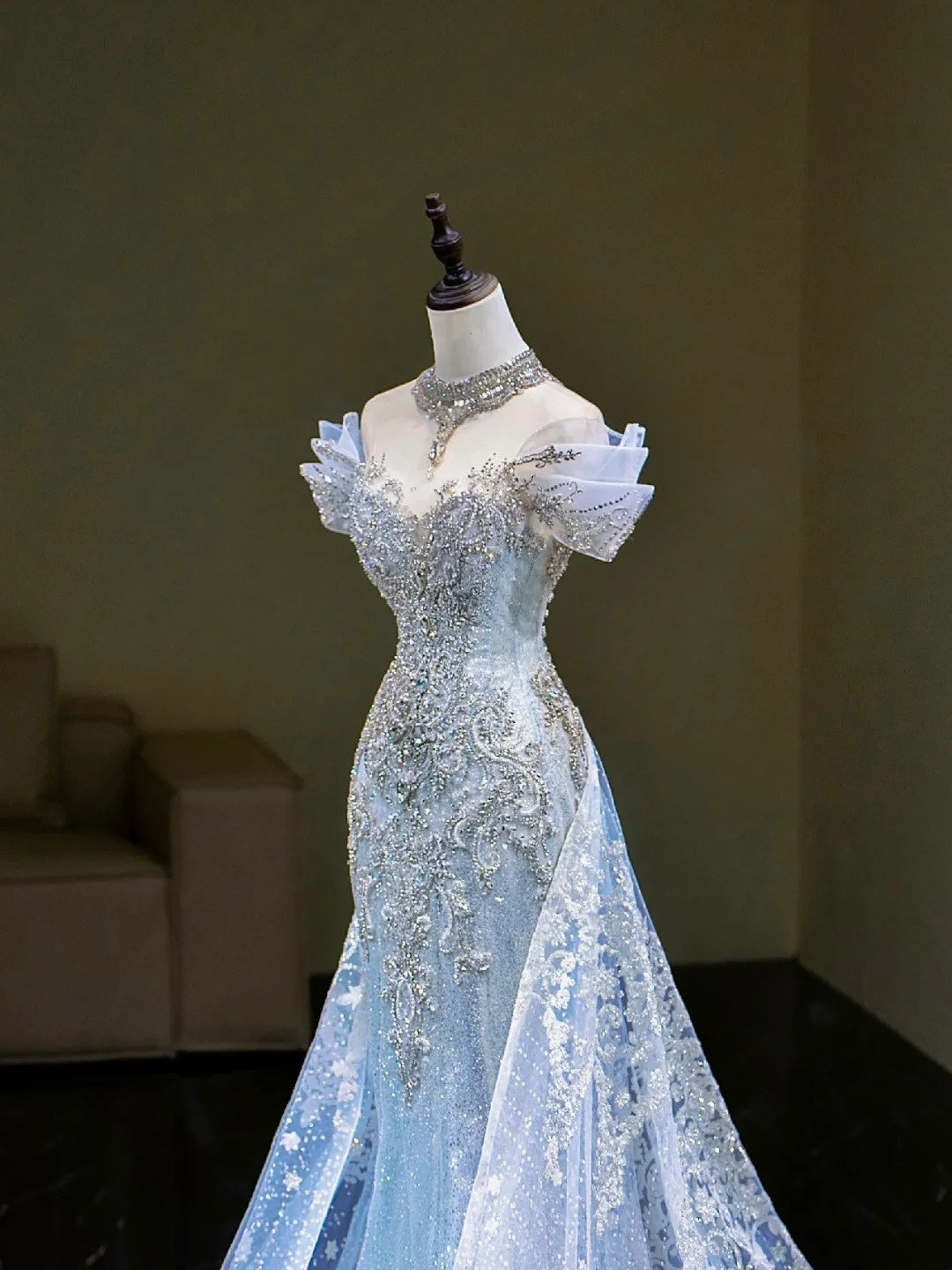 Traumhaftes Meerjungfrauen-Abendkleid mit schulterfreiem Ausschnitt, Pailletten, blau, lang, Inspiration für Partys und Balls RB1667