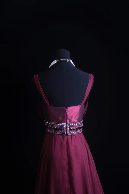 Robe de bal longue rétro en mousseline, coupe trapèze, décolleté cœur et corsage orné de perles, style années 90. Inspiration pour une tenue de 18 ans ou une robe de soirée (N492).