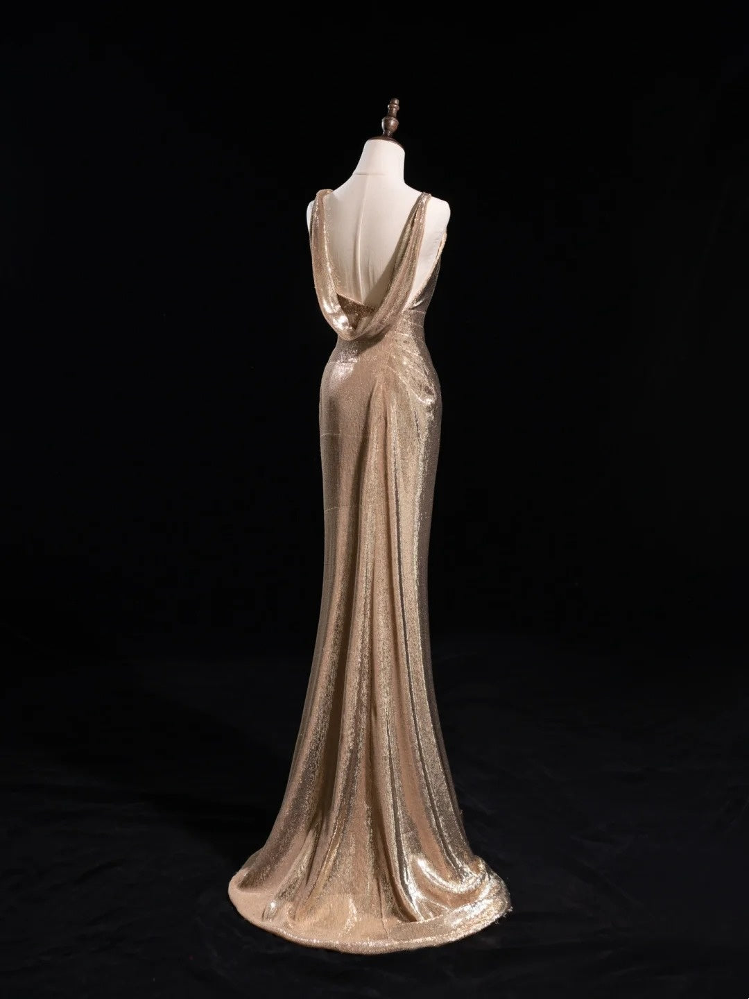 Robe de bal longue sirène à paillettes et col asymétrique, sequins, couleur champagne, inspiration tenue de soirée N228