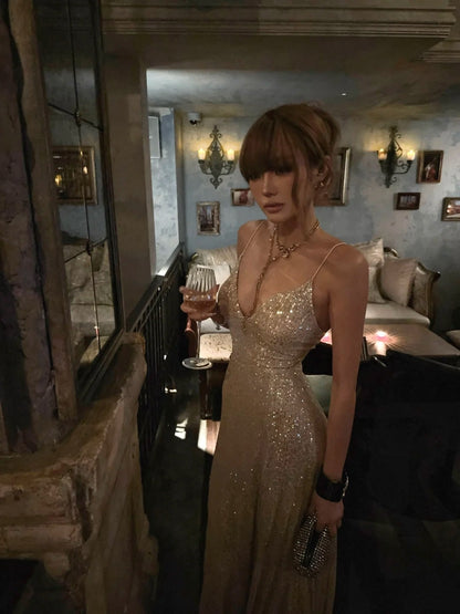 Robe de bal longue sirène à fines bretelles et sequins champagne, style sirène, N475
