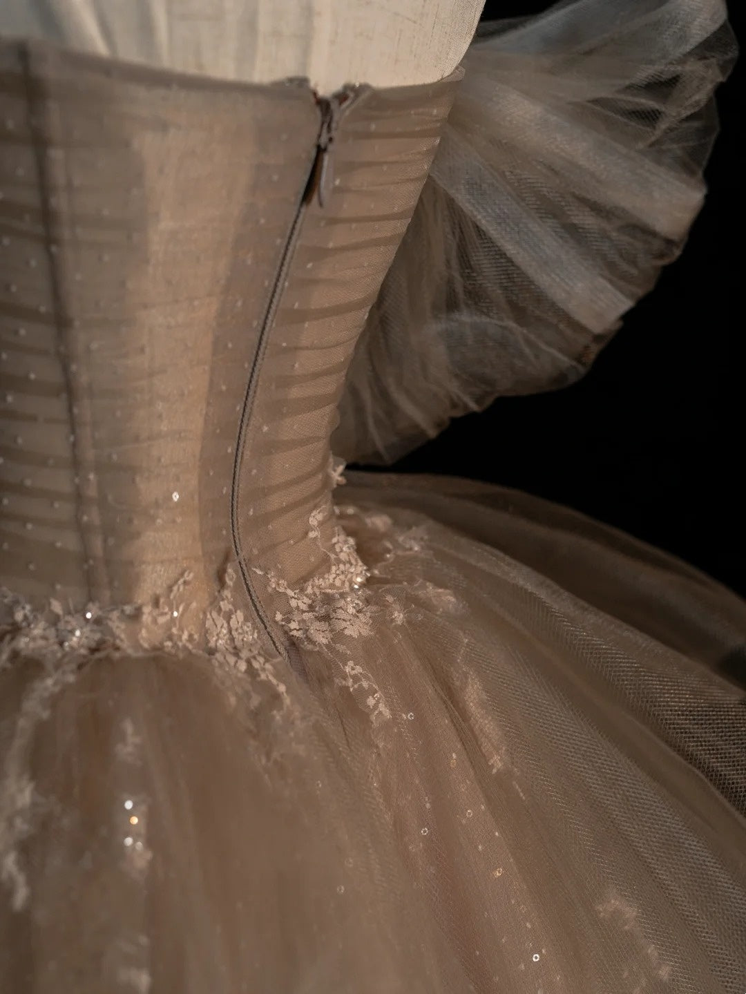 Elegant Ball Gown Off The Shoulder Champagne With Sleeves Tulle Inspiration Long Prom Dresses N1227