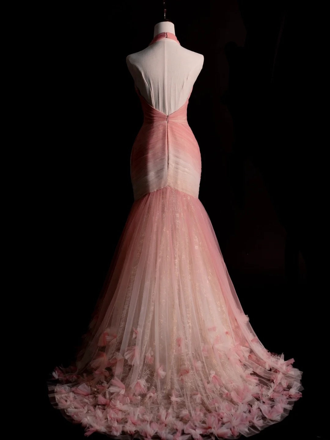 Robe de bal longue sirène élégante en tulle rose à col halter, idéale pour les soirées étudiantes et les remises de diplômes (N1229)