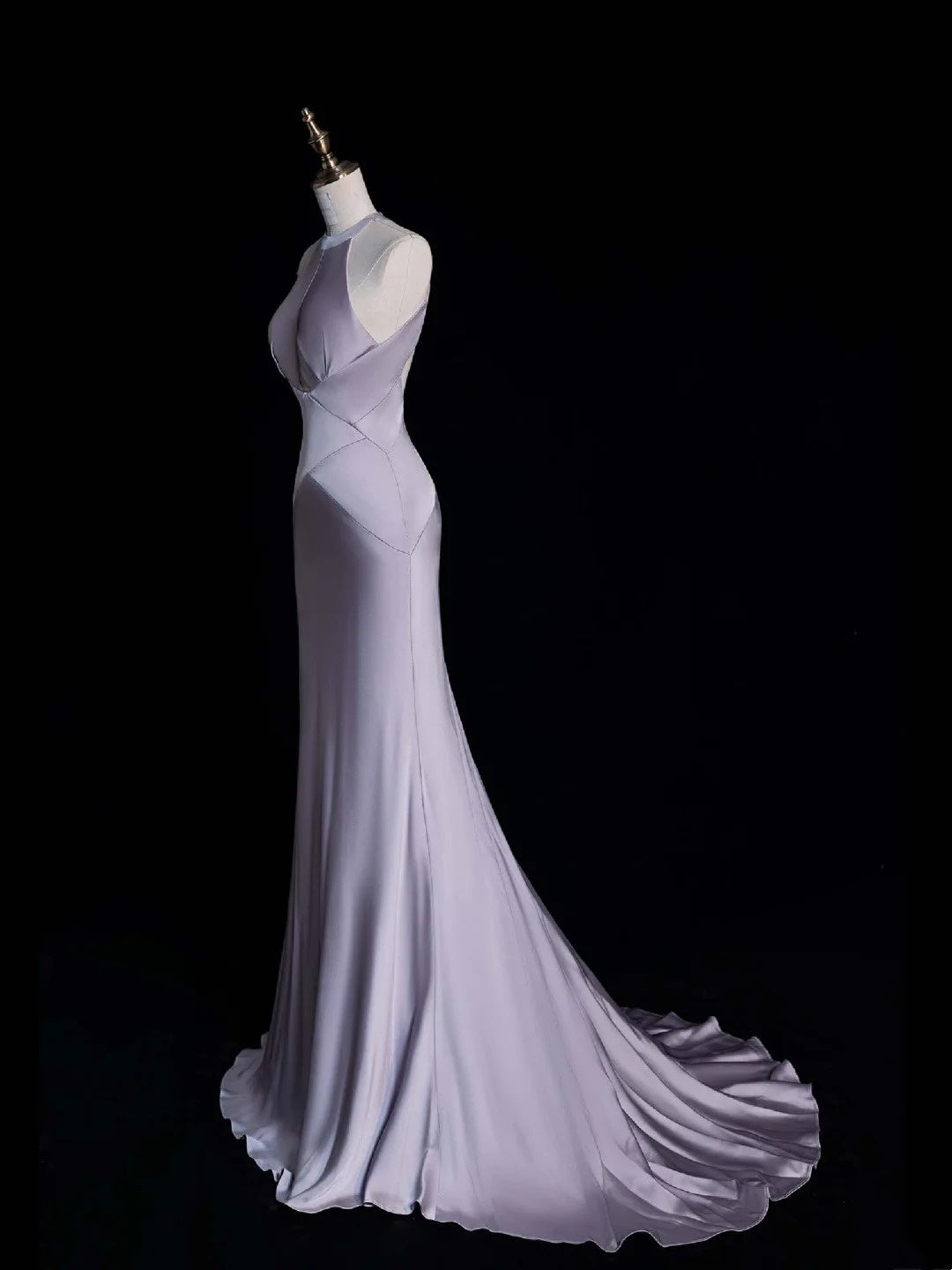 Robe de soirée longue de princesse sirène dos nu en satin lilas poudré N744