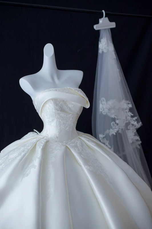 Robes de mariée simples, Robe de bal, Bustier, Satin avec dentelle, Blanc, Longue, Robe de mariée, Robe de mariée N2950