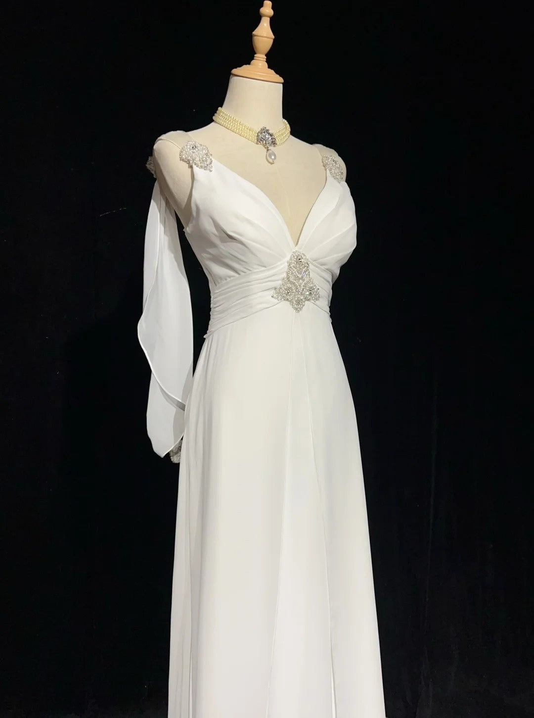 Modest Wedding Dresses A Line V Neck Chiffon Beach Summer With Beading Long Brides Gown N2999