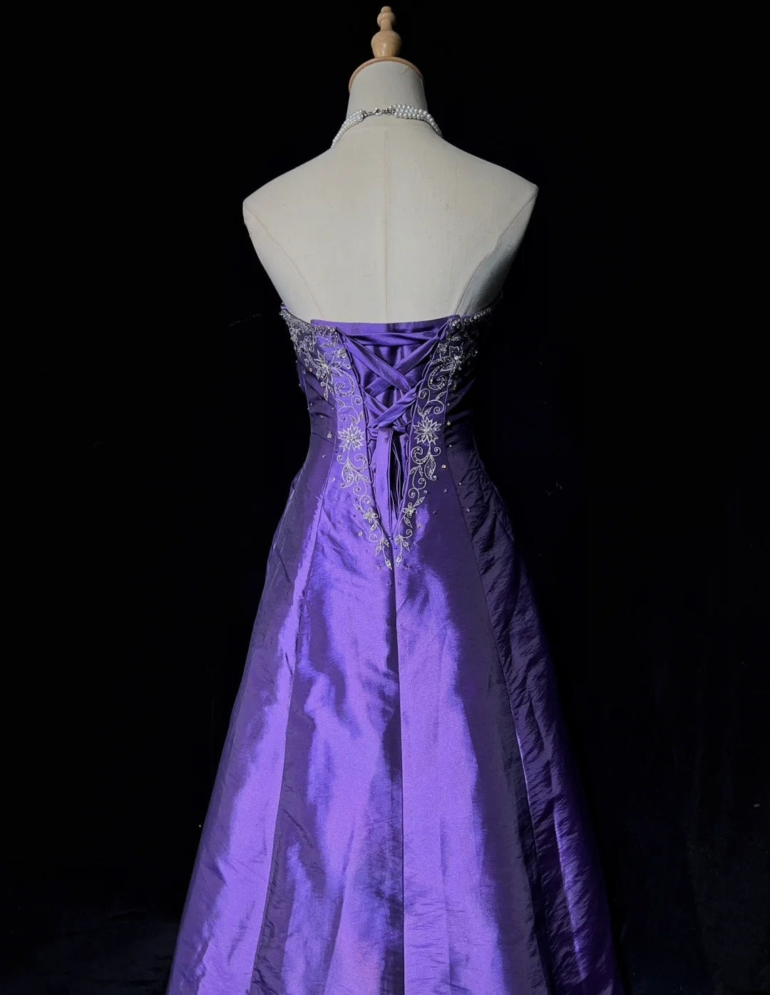 Robes de bal vintage sans bretelles violettes avec application de dentelle dorée, tenue de soirée longue années 80 N3886