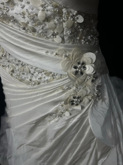Princess Wedding Dress Ball Gown One Shoulder Satin Cream Ivory With Tiered Bridal Gown for Big Day RC0131