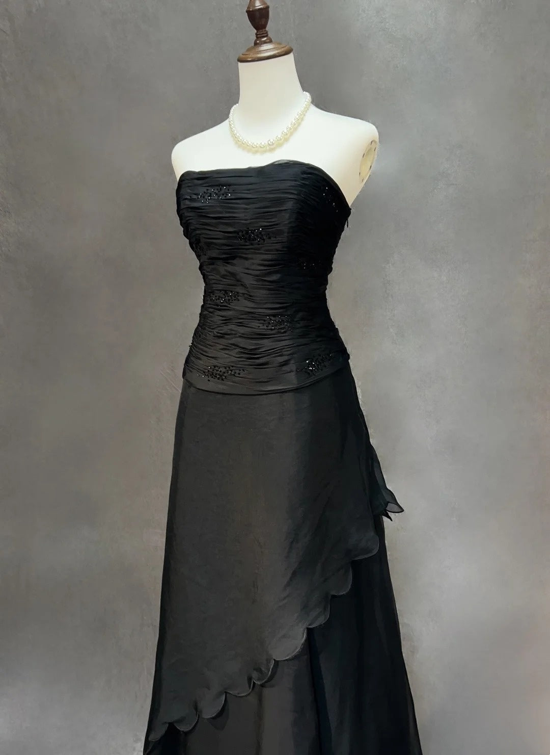Robes de bal vintage Trapèze Bustier Robe de soirée noire sans manches Années 90 Longue Robe de soirée formelle N2635