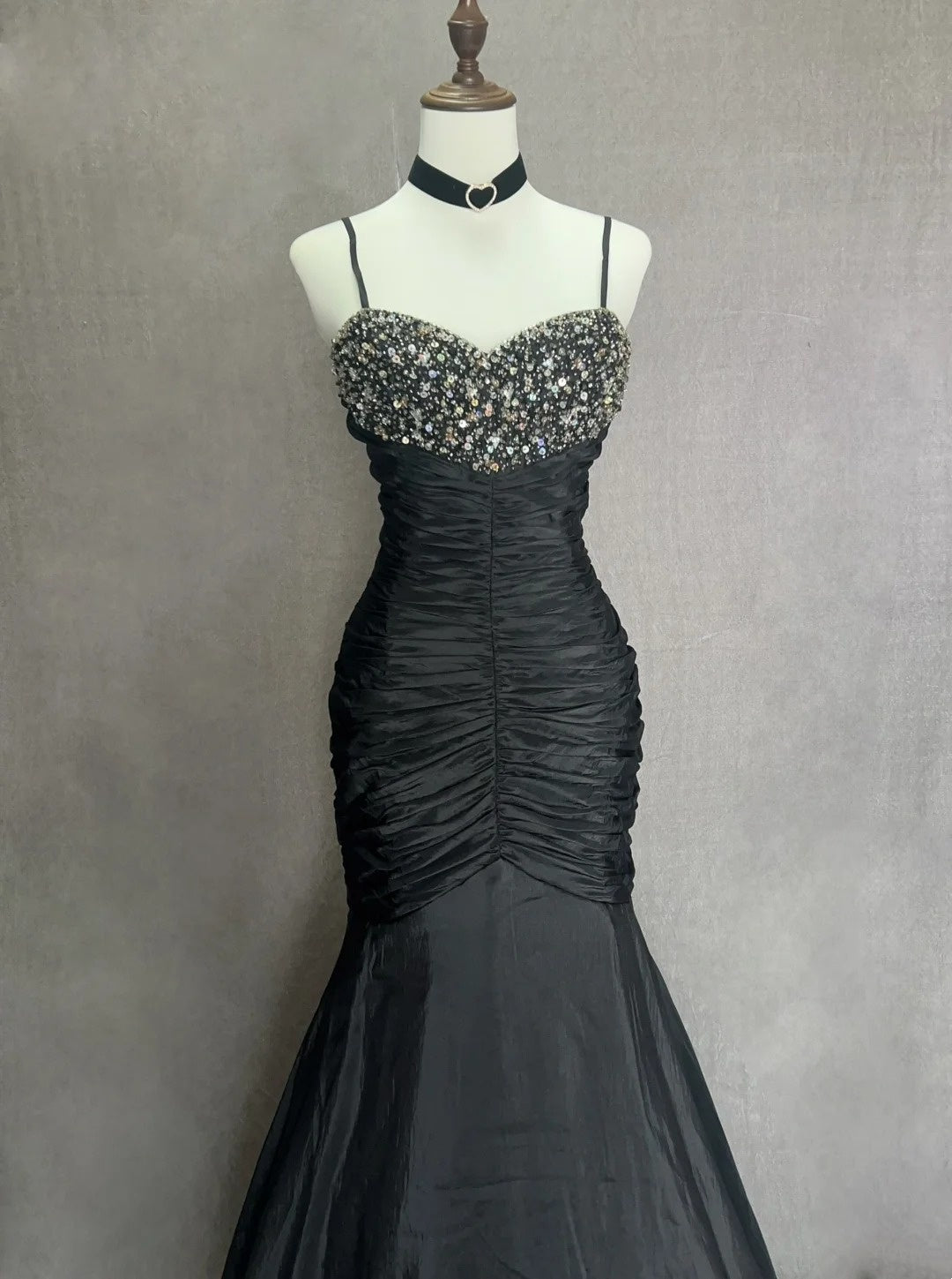 Elegant Prom Dresses Mermaid Spaghetti Strap Black Tie Dress Sleeveless Long Formal Gown N2875