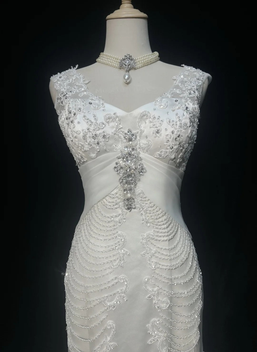 Vintage 90er Brautkleider Meerjungfrau V-Ausschnitt Stufenlagen Weiß Perlen Sommergarten Langes Brautkleid N3826