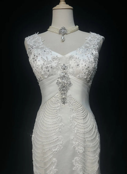 Vintage 90er Brautkleider Meerjungfrau V-Ausschnitt Stufenlagen Weiß Perlen Sommergarten Langes Brautkleid N3826