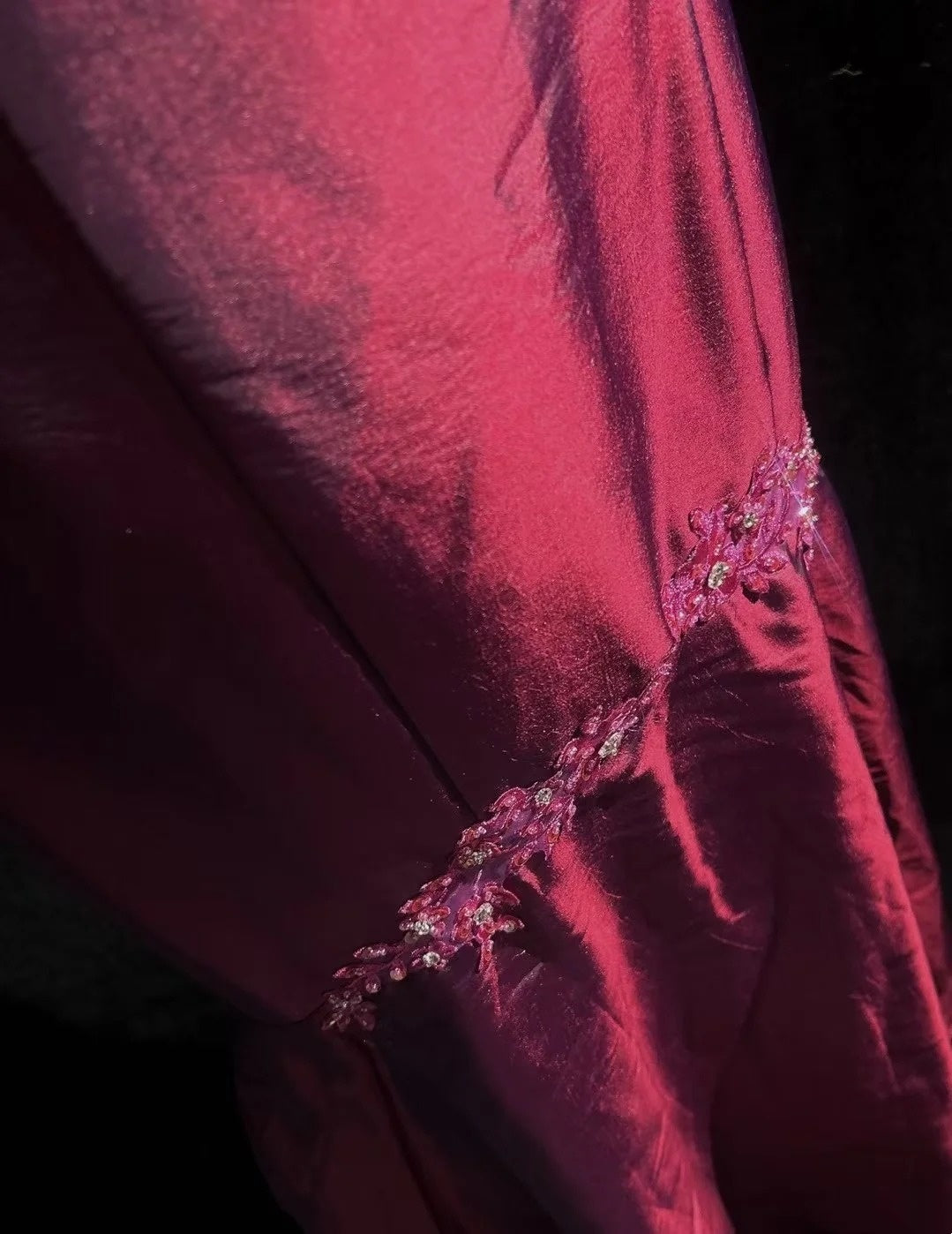 Robes de Bal Vintage Sirène Coeur Bordeaux avec Appliques Années 1960 Longue Robe de Soirée N2607