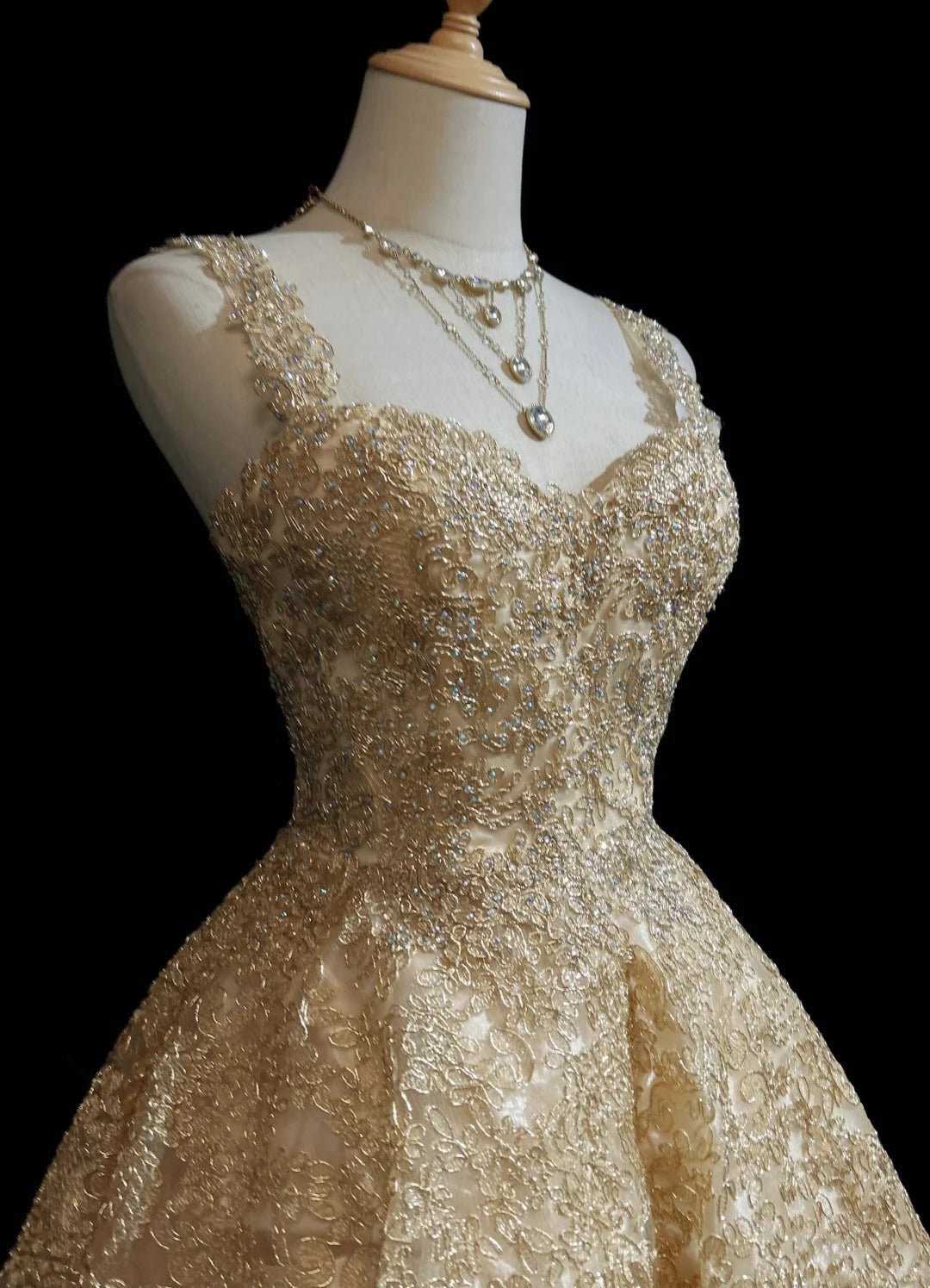Cute Ball Gown Sweetheart With Gold Lace Ideas For Women Short Birthday Dresses Mini Homecoming Outfits N3341