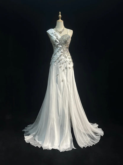 Robes de bal vintage des années 90 sirène en mousseline blanche avec perles argentées à volants longue robe de bal avec cape N3035