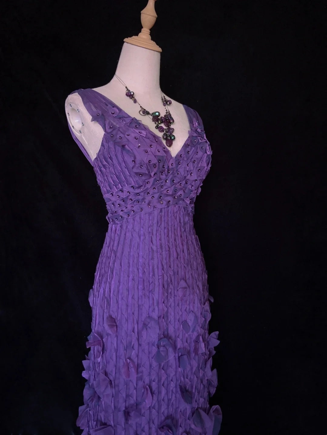 Vintage Meerjungfrauen-Abschlussballkleider mit V-Ausschnitt, Trauben-Chiffon mit Perlen, 80er Jahre, lange formelle Abendkleider N3884
