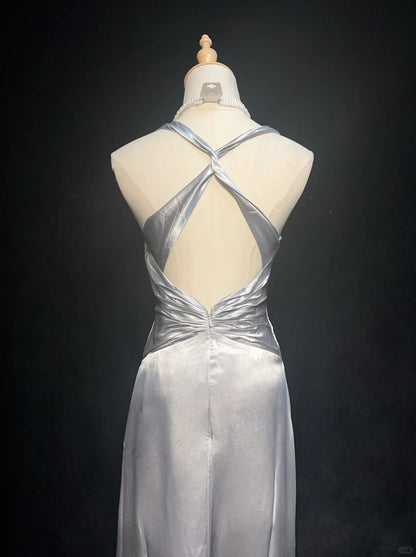 Vintage Prom Dresses 2000er Jahre A-Linie Neckholder Silbergrau mit Rüschen langes Ballkleid N3028