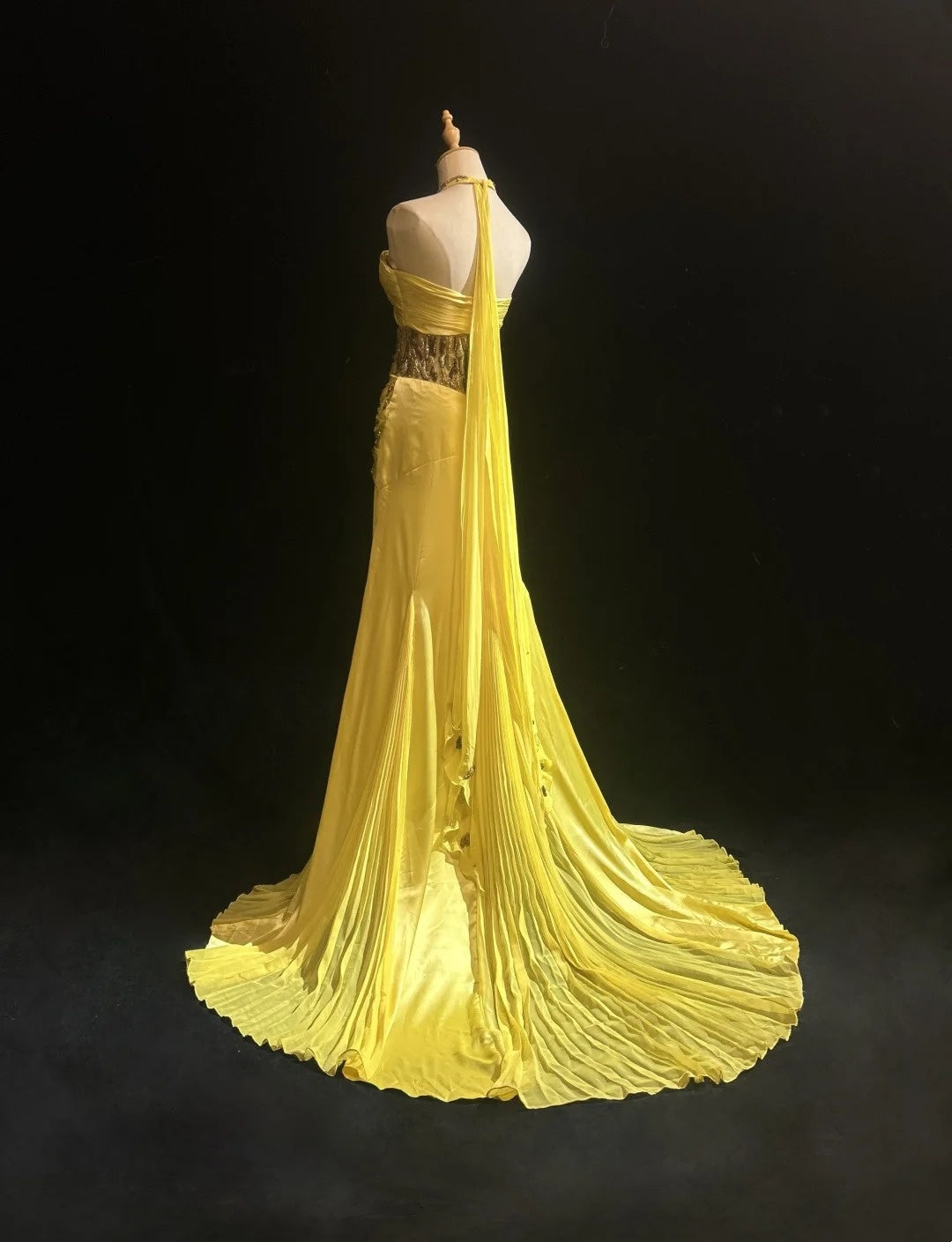 Robes de bal vintage trapèze, dos nu, jaunes années 70 avec perles, en mousseline, longue robe de soirée formelle N2526