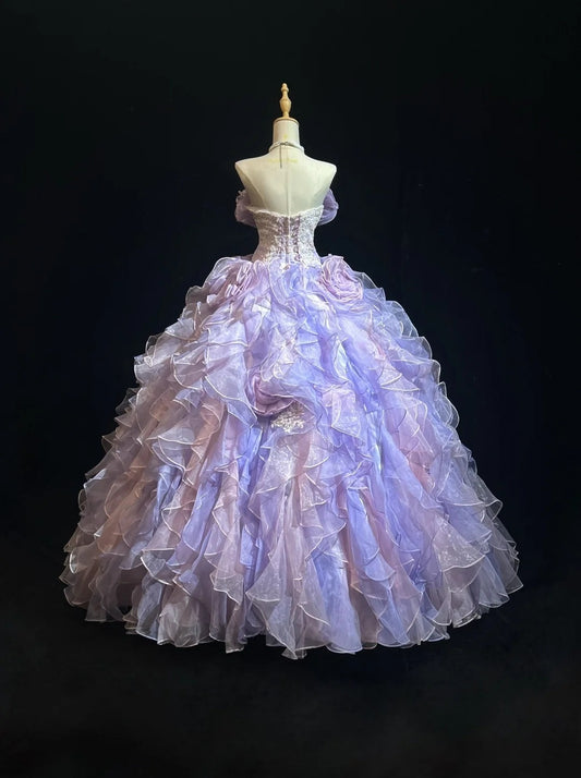 Bescheidene Ballkleider für den Abschlussball, trägerlos, lila Organza mit Stufenlagen, langes Quinceañera-Kleid N3128