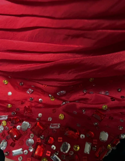 Jolies robes de bal moulantes courtes rouges à fines bretelles N2659