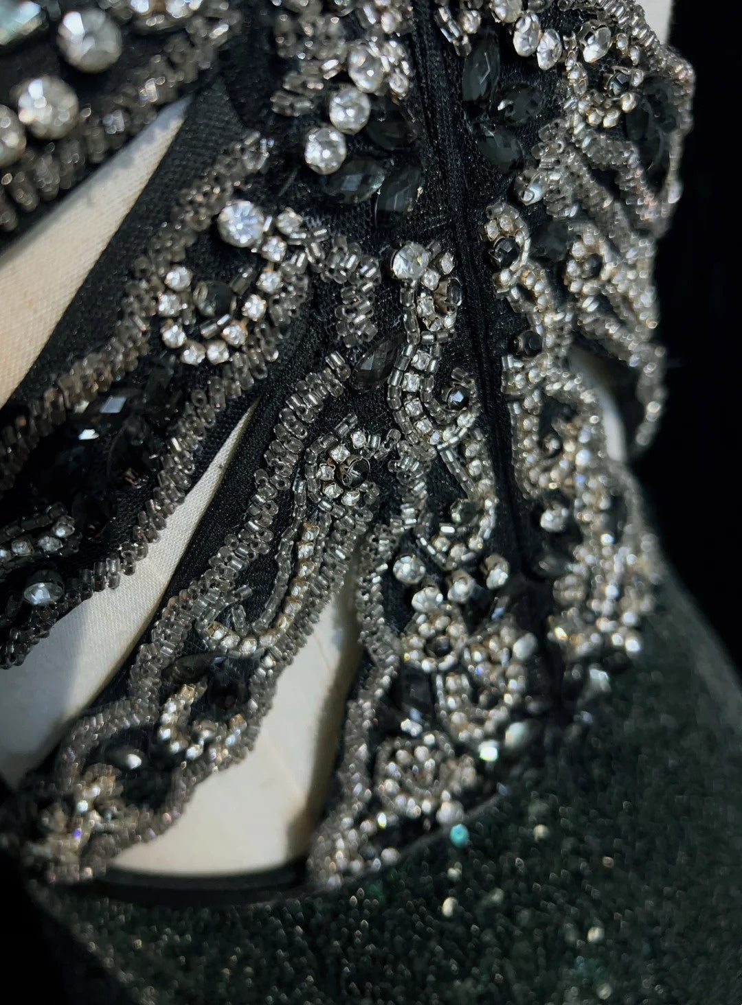 Robes de bal scintillantes Inspo Sirène Années 90 Col Bijou Vert Foncé Avec Fente Pour Femme Robe Formelle N3271