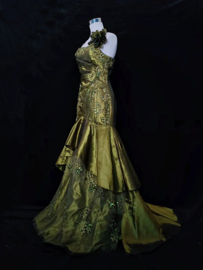 Elegante Vintage-Abschlussballkleider Meerjungfrau Spaghettiträger Olivgrüner Satin mit Spitze Perlen Abend-Maxikleid N3294