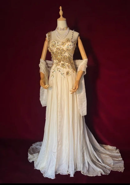 Wunderschöne Abschlussballkleider A-Linie Spaghettiträger Helles Champagner Chiffon Mit Umhang Lange Abendkleider N3439