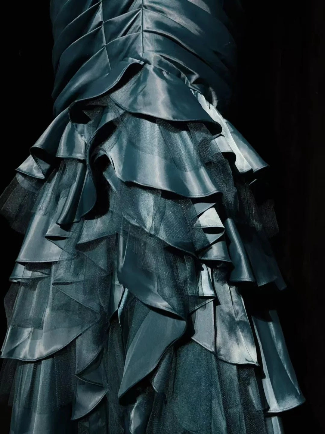 Robe de soirée longue sirène vintage, asymétrique, en satin bleu poudré avec plis, sans manches, pour anniversaire ou bal de promo N2442