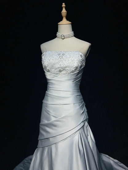 Robes de bal modestes Sirène Asymétrique Bleu Ciel Satin avec Dentelle Longue Robe de soirée N3000